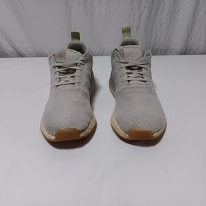 Adidas Boost The brand with the 3 stripes Men's Sneakers. Size 9.5